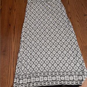 Max Studio Monochrome Patterned Skirt